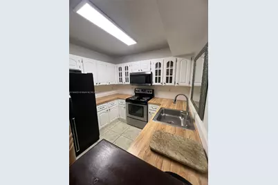 9810 Hammocks Blvd #104, Miami, FL 33196 - Photo 3