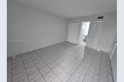 4715 NW 7th St #410-2, Miami, FL 33126 - Photo 15