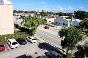 4715 NW 7th St, Miami, FL 33126 - Photo 35