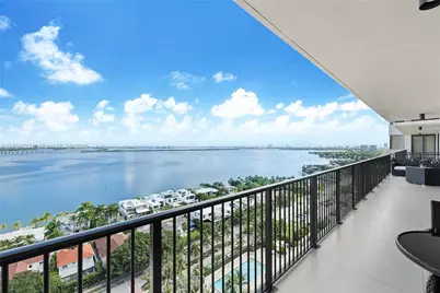 1000 Venetian Way #1902, Miami, FL 33139 - Photo 3