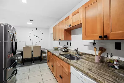 621 SW 50th Ter, Margate, FL 33068 - Photo 3