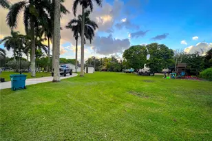 22600 SW 180th Ct, Miami, FL 33170 - Photo 31