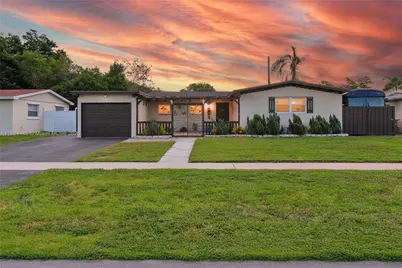 421 SW 64th Way, Pembroke Pines, FL 33023 - Photo 1