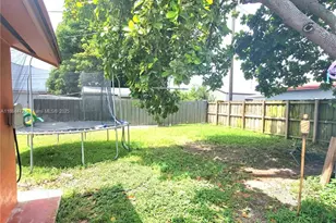 309 E 18th St, Hialeah, FL 33010 - Photo 15