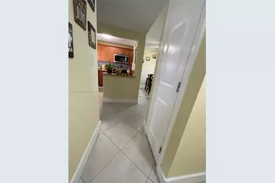 9041 Sunrise Lakes Blvd #108, Sunrise, FL 33322 - Photo 39