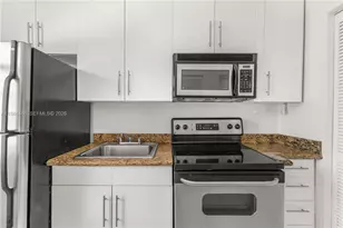 1241 14th St, Miami Beach, FL 33139 - Photo 13