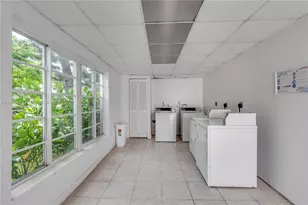1241 14th St, Miami Beach, FL 33139 - Photo 19