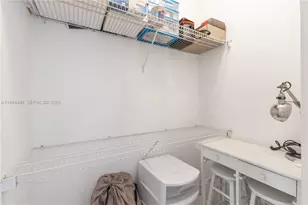 1241 14th St, Miami Beach, FL 33139 - Photo 17