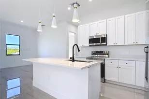 821 Frederick Reid St E, Lehigh Acres, FL 33974 - Photo 15