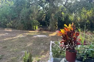 9450 Live Oak Pl, Davie, FL 33324 - Photo 17