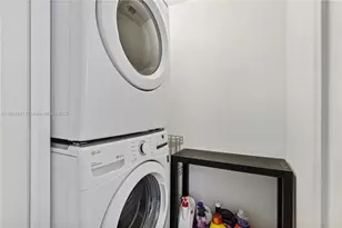 16699 Collins Ave, Sunny Isles Beach, FL 33160 - Photo 17