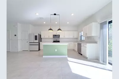 848 NW 3rd Way, Pompano Beach, FL 33060 - Photo 5
