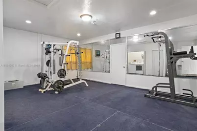 9031 N New River Canal Rd, Plantation, FL 33324 - Photo 25