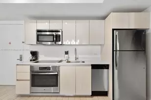 2602 E Hallandale Beach Blvd, Hallandale Beach, FL 33009 - Photo 17