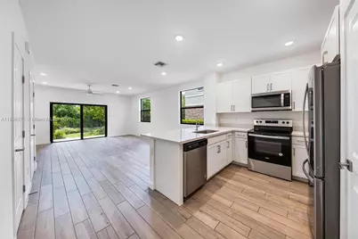 186 SE 5th Ct #186, Deerfield Beach, FL 33441 - Photo 3