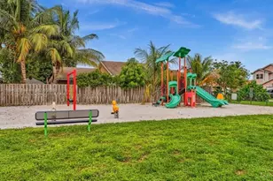 9900 SW 12th St, Pembroke Pines, FL 33025 - Photo 33