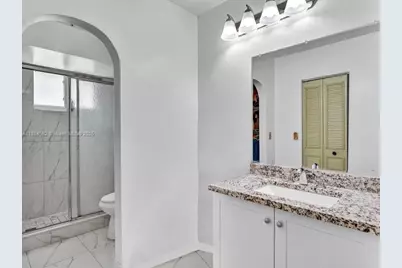 9900 SW 12 St, Pembroke Pines, FL 33025 - Photo 19