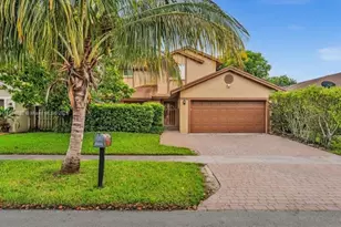 9900 SW 12th St, Pembroke Pines, FL 33025 - Photo 1