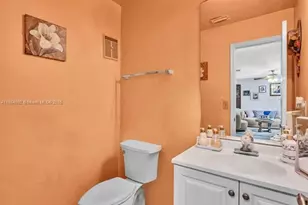 9900 SW 12th St, Pembroke Pines, FL 33025 - Photo 11