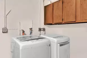 9900 SW 12th St, Pembroke Pines, FL 33025 - Photo 31