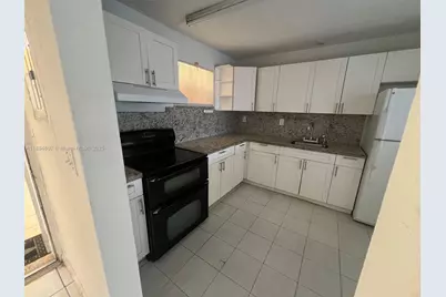 887 W 29th St #1, Hialeah, FL 33012 - Photo 3