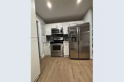 6940 NW 17th St, Margate, FL 33063 - Photo 11
