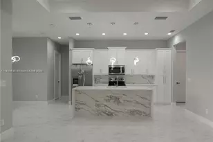 2011 NW 10th Pl, Cape Coral, FL 33993 - Photo 3