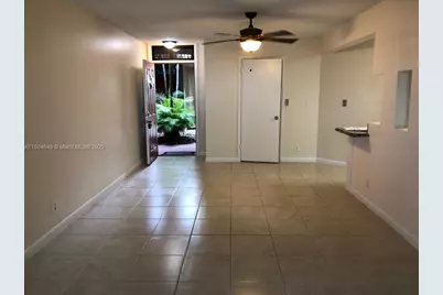 215 Lake Pointe Dr #103, Oakland Park, FL 33309 - Photo 5