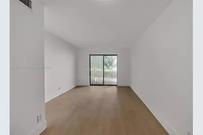 4198 Lakeside Dr #4198, Tamarac, FL 33319 - Photo 9