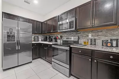 11413 SW 253rd St #11413, Homestead, FL 33032 - Photo 7