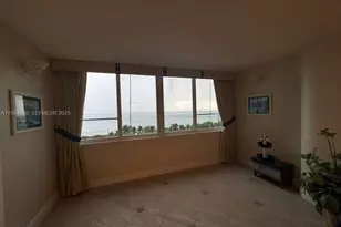 5005 Collins Ave, Miami Beach, FL 33140 - Photo 19