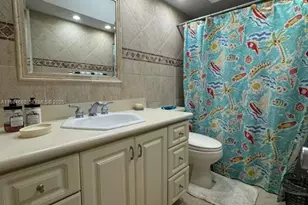 5005 Collins Ave, Miami Beach, FL 33140 - Photo 23