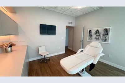 2820 NE 214th St #1004, Aventura, FL 33180 - Photo 25