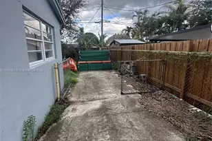 7111 Taft St, Hollywood, FL 33024 - Photo 23