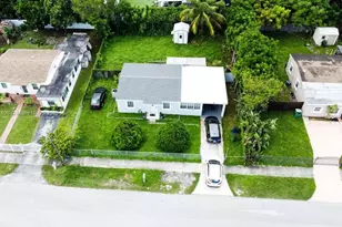 18040 NW 2nd Ct, Miami Gardens, FL 33169 - Photo 25