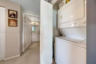 7910 Harbor Island Dr, North Bay Village, FL 33141 - Photo 27