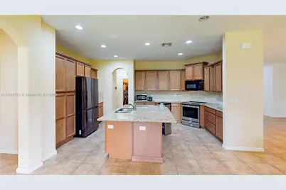 12922 SW 221st St, Miami, FL 33170 - Photo 17