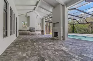 5174 Sycamore Dr, Naples, FL 34119 - Photo 37