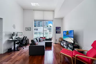 1060 Brickell Ave #1203, Miami, FL 33131 - Photo 5