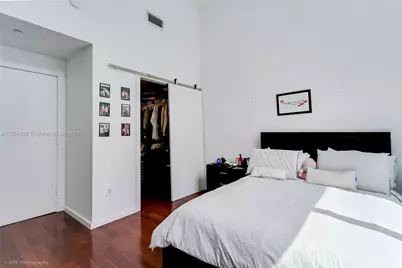 1060 Brickell Ave #1203, Miami, FL 33131 - Photo 13