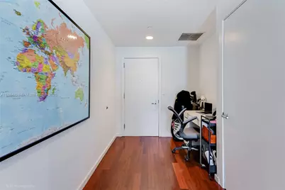 1060 Brickell Ave #1203, Miami, FL 33131 - Photo 7