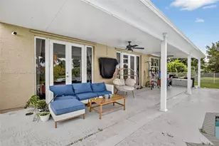 18551 NW 14th St, Pembroke Pines, FL 33029 - Photo 37