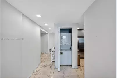 540 West Ave #2111, Miami Beach, FL 33139 - Photo 11