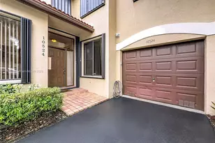 10524 NW 10th St, Plantation, FL 33322 - Photo 3