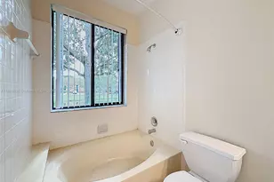 10524 NW 10th St, Plantation, FL 33322 - Photo 35