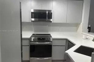 10171 SW 154th Cir Ct, Miami, FL 33196 - Photo 9