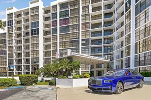 600 Parkview Dr, Hallandale Beach, FL 33009 - Photo 1