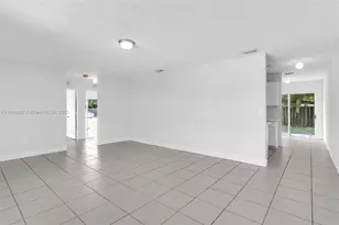 25860 SW 127th Pl, Homestead, FL 33032 - Photo 7