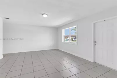 25860 SW 127th Pl, Homestead, FL 33032 - Photo 5