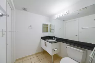 31 SE 5th St, Miami, FL 33131 - Photo 29